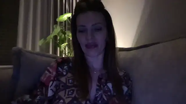 SweetMonicaUK online show from June 14, 10:12 pm