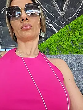 SweetMonicaUK online show from June 29, 9:04 am