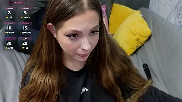 Snapshot of Nicole_Vvinson chatting on January 11, 11:23 am Nicole Vvinson online show from January 11, 11:23 am