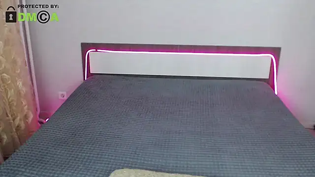 RonnieMilles online show from February 14, 1:13 am