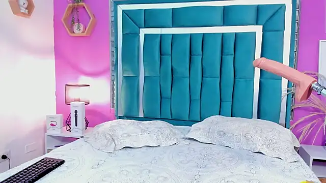 LORENSCOLLINS online show from January 17, 10:23 pm