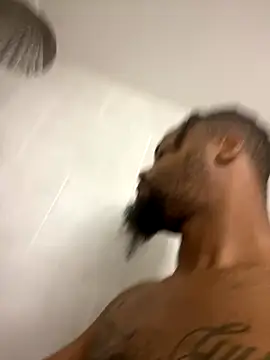 Snapshot of curvedicbandit6_2 chatting on September 17, 2:08 pm curvedicbandit6 2 online show from September 17, 2:08 pm