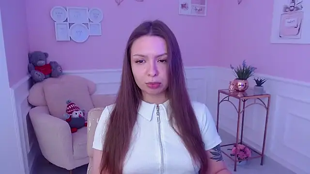 Snapshot of LucySkilar chatting on January 28, 11:28 am LucySkilar online show from January 28, 11:28 am