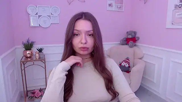 Snapshot of LucySkilar chatting on February 2, 12:13 pm LucySkilar online show from February 2, 12:13 pm