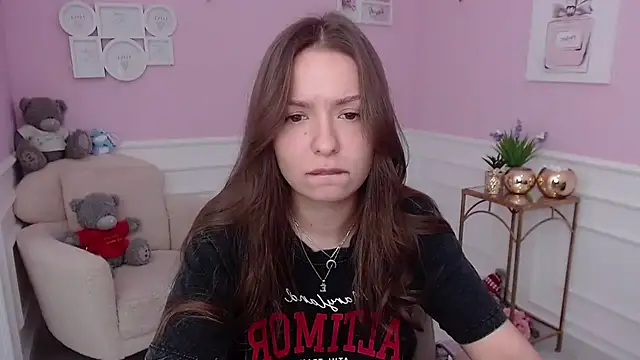 Snapshot of LucySkilar chatting on September 25, 4:49 am LucySkilar online show from September 25, 4:49 am