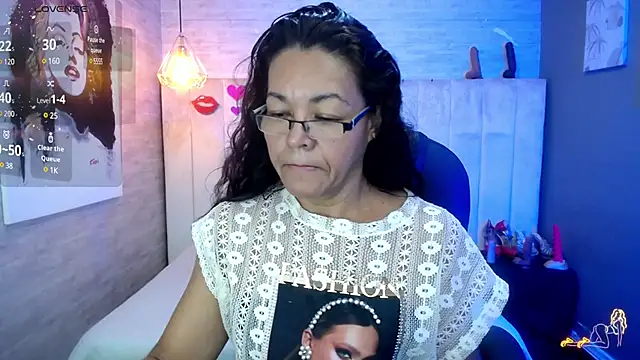 Snapshot of MaturePure chatting on February 13, 9:38 pm MaturePure online show from February 13, 9:38 pm