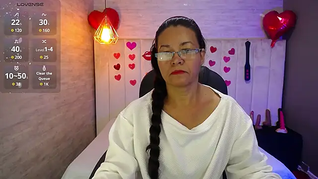 Snapshot of MaturePure chatting on February 24, 6:04 pm MaturePure online show from February 24, 6:04 pm