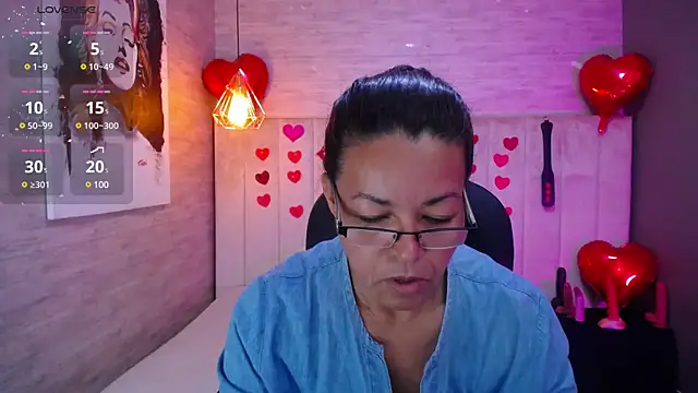 Snapshot of MaturePure chatting on February 28, 6:41 pm MaturePure online show from February 28, 6:41 pm