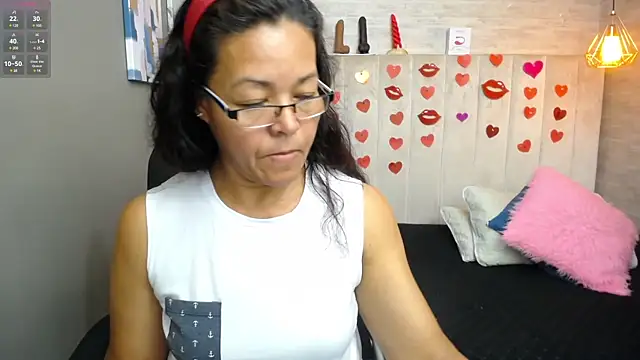 Snapshot of MaturePure chatting on March 14, 7:55 pm MaturePure online show from March 14, 7:55 pm