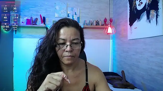 Snapshot of MaturePure chatting on September 23, 9:18 pm MaturePure online show from September 23, 9:18 pm