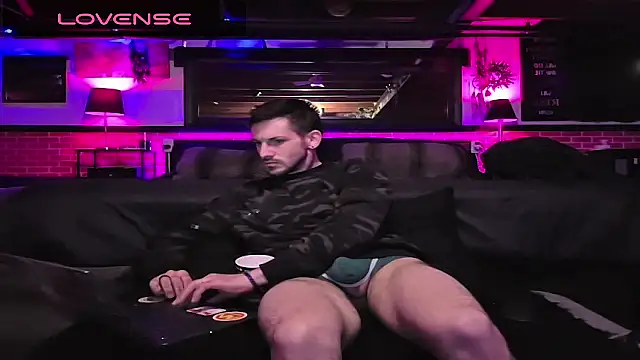 Rickeyslatter online show from March 28, 9:47 pm