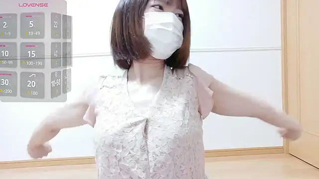 QoMeioQ online show from June 15, 12:02 am