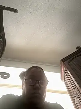 ebonyred online show from April 17, 2:53 pm