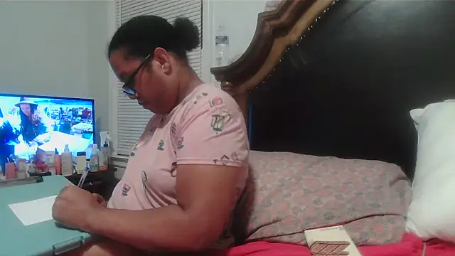 ebonyred online show from April 24, 1:30 am