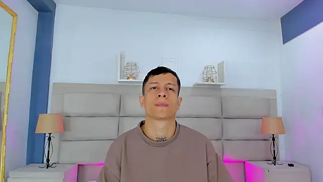 Snapshot of AgarEvans chatting on December 5, 4:43 am AgarEvans online show from December 5, 4:43 am