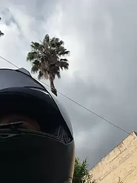 nicole valencia  online show from February 16, 9:05 pm