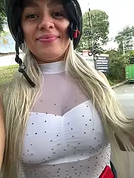 nicole valencia  online show from March 9, 7:48 pm