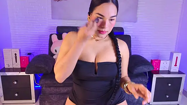 Snapshot of Lolitta_xxx chatting on July 7, 8:57 pm Lolitta xxx online show from July 7, 8:57 pm