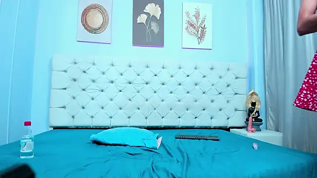 Snapshot of mariiana_murillo01 chatting on February 11, 7:12 am mariiana murillo01 online show from February 11, 7:12 am