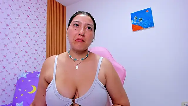 Soyqueen online show from April 21, 6:52 am