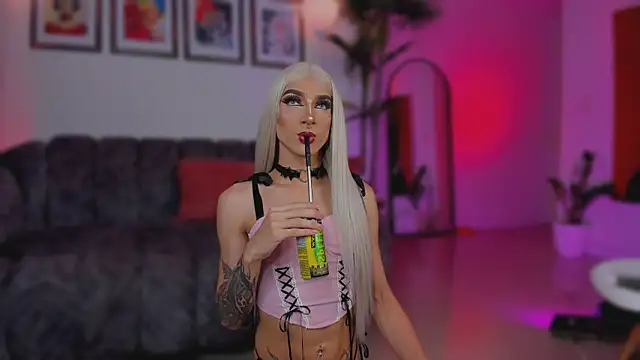 Taylor  foxxx online show from November 26, 5:08 am