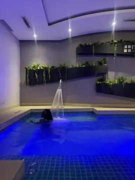 Snapshot of Honeycoco0211 chatting on March 11, 1:23 pm Honeycoco0211 online show from March 11, 1:23 pm