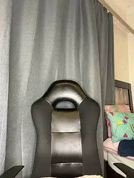 Snapshot of Honeycoco0211 chatting on March 19, 2:05 am Honeycoco0211 online show from March 19, 2:05 am