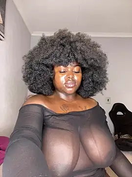 Snapshot of Honeycoco0211 chatting on November 5, 12:27 pm Honeycoco0211 online show from November 5, 12:27 pm