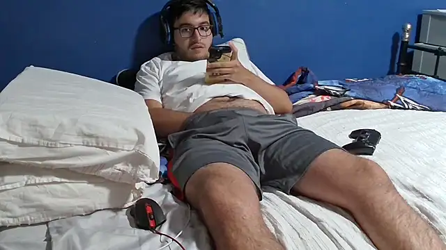 Snapshot of bwcalexander chatting on September 12, 1:49 am bwcalexander online show from September 12, 1:49 am