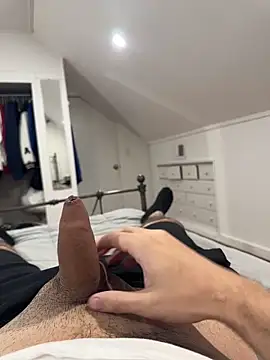 Snapshot of bwcalexander chatting on February 4, 11:42 pm bwcalexander online show from February 4, 11:42 pm