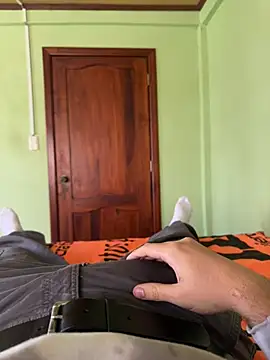 Snapshot of bwcalexander chatting on February 20, 8:09 pm bwcalexander online show from February 20, 8:09 pm