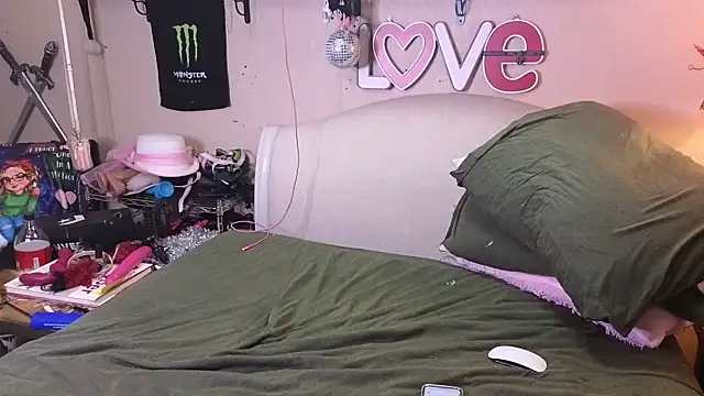 Blakelytgirl online show from January 29, 5:30 am