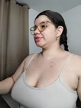 Danzel1105 online show from June 6, 1:43 am
