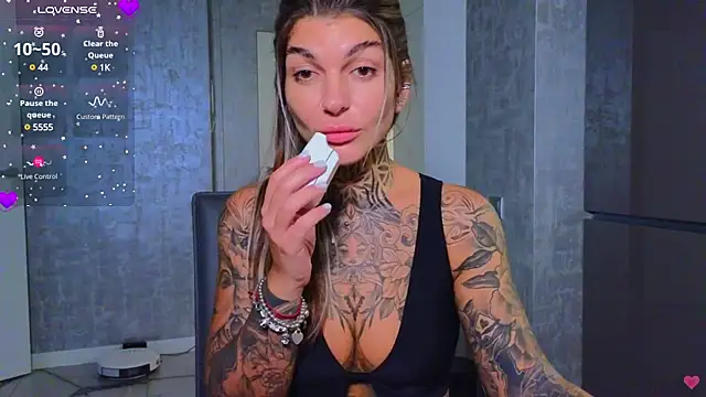 tattooedBabyy online show from February 4, 1:06 pm