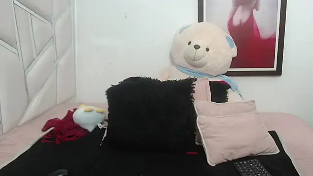 celestesouzalatin online show from February 8, 12:38 am