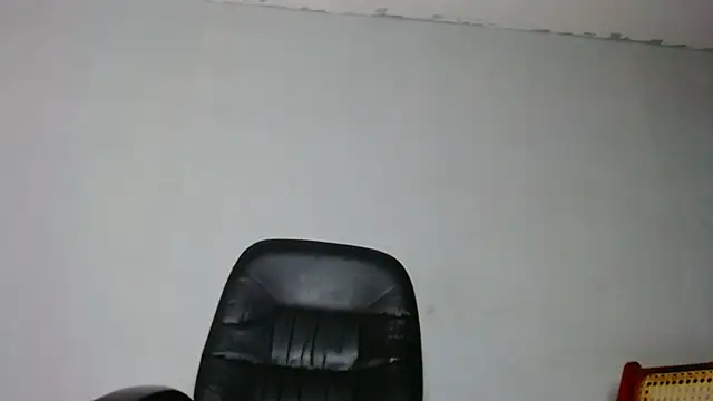 Snapshot of George_Dominator chatting on December 18, 12:21 am George Dominator online show from December 18, 12:21 am