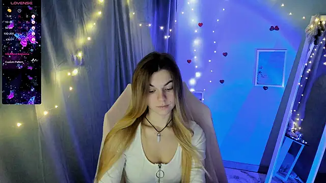 Snapshot of Sweet_me_ chatting on January 16, 6:56 am Sweet me  online show from January 16, 6:56 am