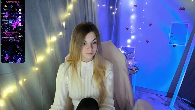 Snapshot of Sweet_me_ chatting on January 22, 6:42 am Sweet me  online show from January 22, 6:42 am