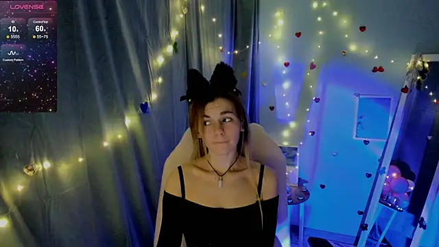 Snapshot of Sweet_me_ chatting on February 14, 10:14 pm Sweet me  online show from February 14, 10:14 pm