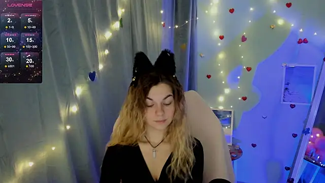 Snapshot of Sweet_me_ chatting on February 16, 7:15 am Sweet me  online show from February 16, 7:15 am