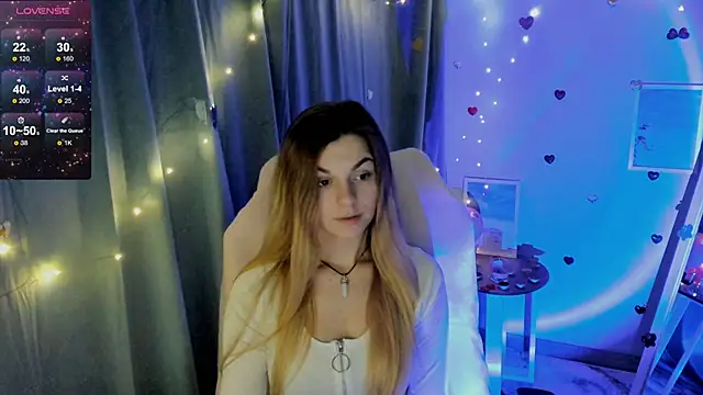 Snapshot of Sweet_me_ chatting on February 25, 10:15 am Sweet me  online show from February 25, 10:15 am