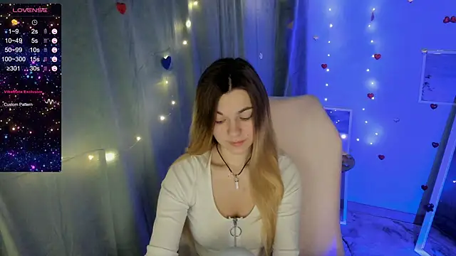 Snapshot of Sweet_me_ chatting on March 10, 7:10 am Sweet me  online show from March 10, 7:10 am