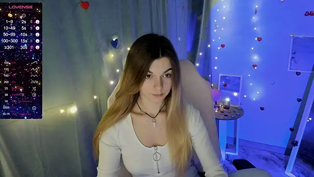 Snapshot of Sweet_me_ chatting on March 10, 10:26 am Sweet me  online show from March 10, 10:26 am