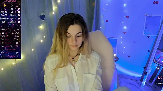 Snapshot of Sweet_me_ chatting on March 15, 7:20 am Sweet me  online show from March 15, 7:20 am