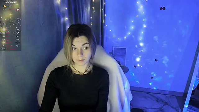 Snapshot of Sweet_me_ chatting on October 2, 5:58 am Sweet me  online show from October 2, 5:58 am