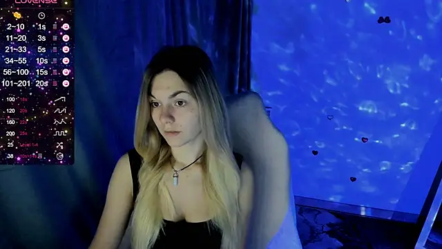 Snapshot of Sweet_me_ chatting on October 16, 6:14 am Sweet me  online show from October 16, 6:14 am