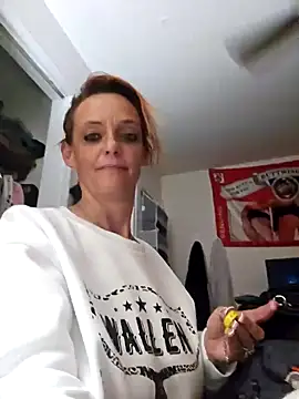 Snapshot of Dixiefaye_Pika chatting on February 25, 6:03 am Dixiefaye Pika online show from February 25, 6:03 am