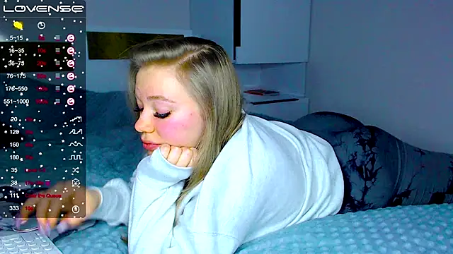 kitti kaattt online show from January 19, 1:55 pm