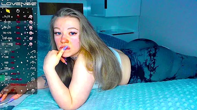 kitti kaattt online show from March 19, 11:39 am