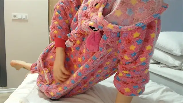 Snapshot of Kunimitsuu_ chatting on January 15, 12:19 am Kunimitsuu  online show from January 15, 12:19 am